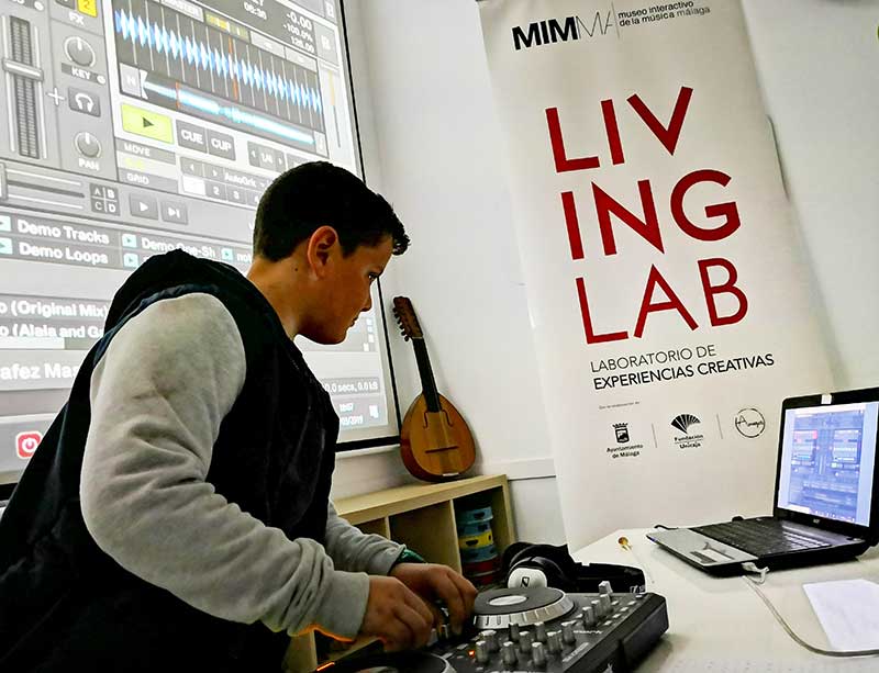 Museo interactivo de la musica malaga con niños