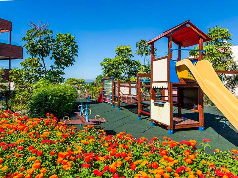 parque infantil en hoyo 19