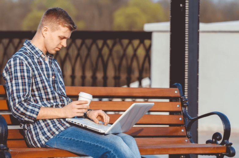 Ventajas de trabajar desde casa en Málaga